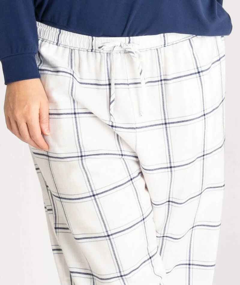 Ava & Audrey Amelia Brushed Cotton Pant - Ivory - Image 10
