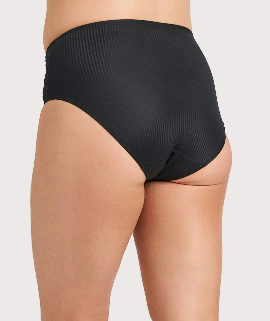 Ava & Audrey Jacqueline Smoothing Full Brief with Lace - Black - Image 6