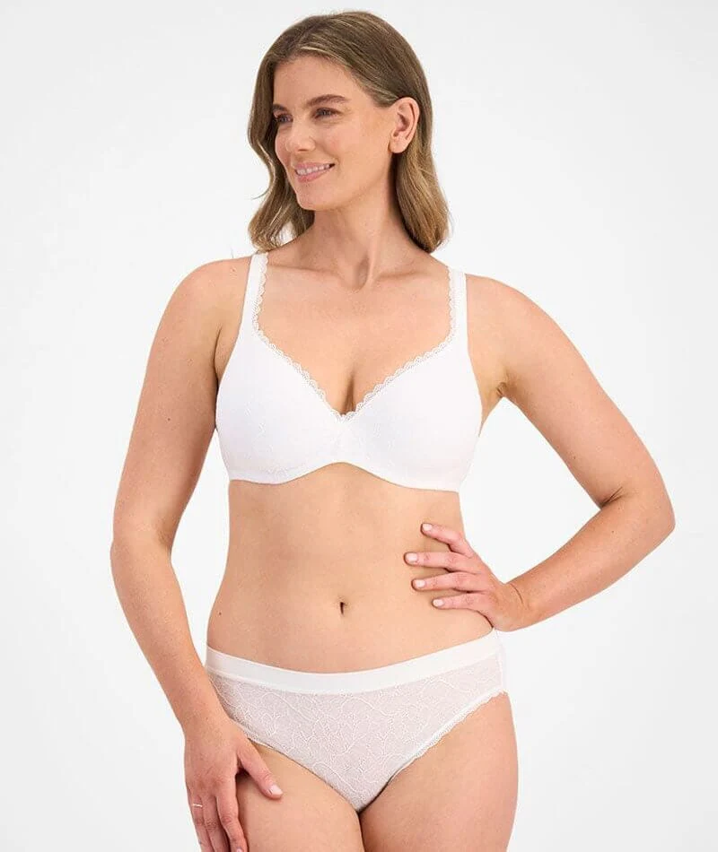 Berlei Barely There Lace Bra - White - Image 4