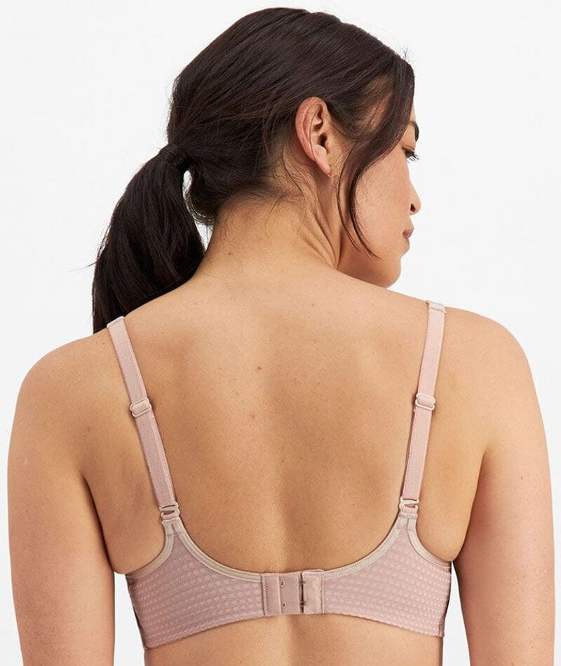 Berlei Electrify Underwire Sports Bra - Soft Powder - Image 4