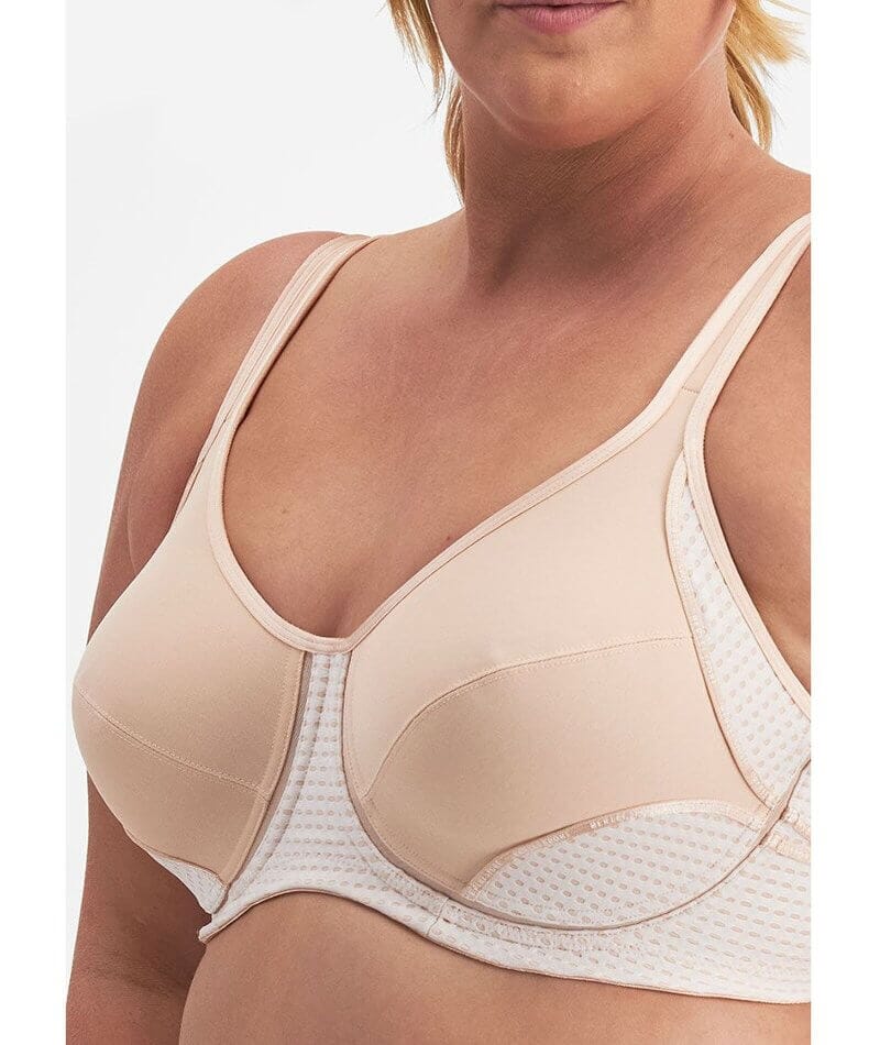 Berlei Electrify Underwire Sports Bra - Nudeglow - Image 11
