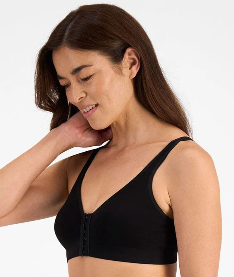 Berlei Post-Surgery Recovery Wire-free Bra - Black - Image 3