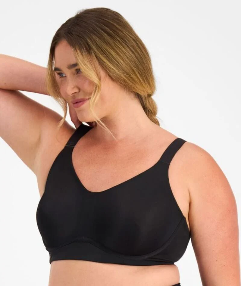 Berlei Smooth Power Underwire Sports Bra - Black - Image 7