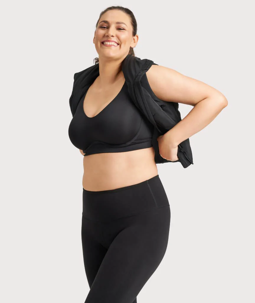 Berlei Smooth Power Underwire Sports Bra - Black - Image 9