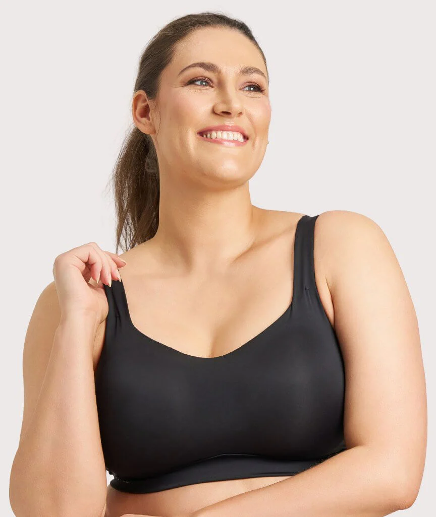 Berlei Smooth Power Wire-free Sports Bra - Black - Image 3