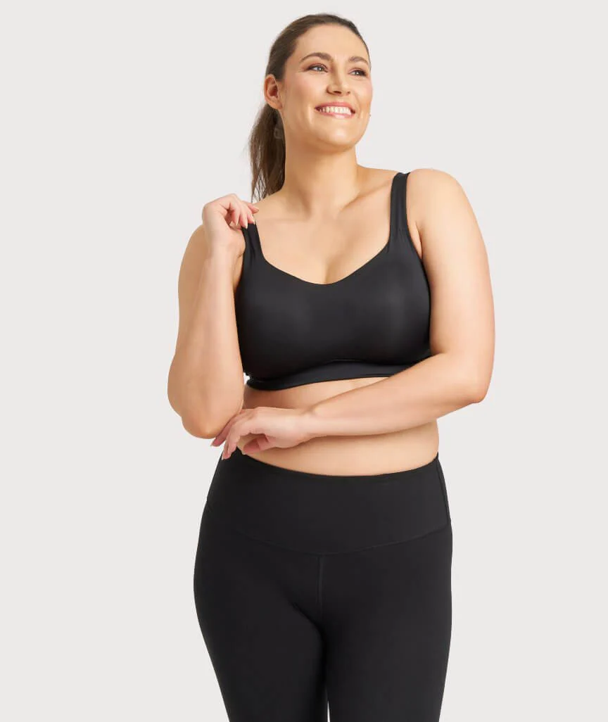 Berlei Smooth Power Wire-free Sports Bra - Black - Image 9