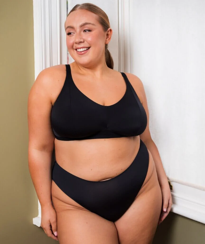 Curvy Kate Zen Wire-free Bralette - Black - Image 7