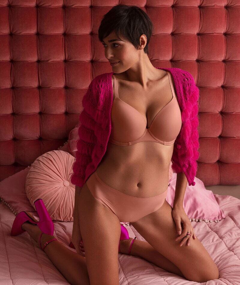 Freya Undetected Underwire Moulded T-shirt Bra - Ash Rose - Image 7