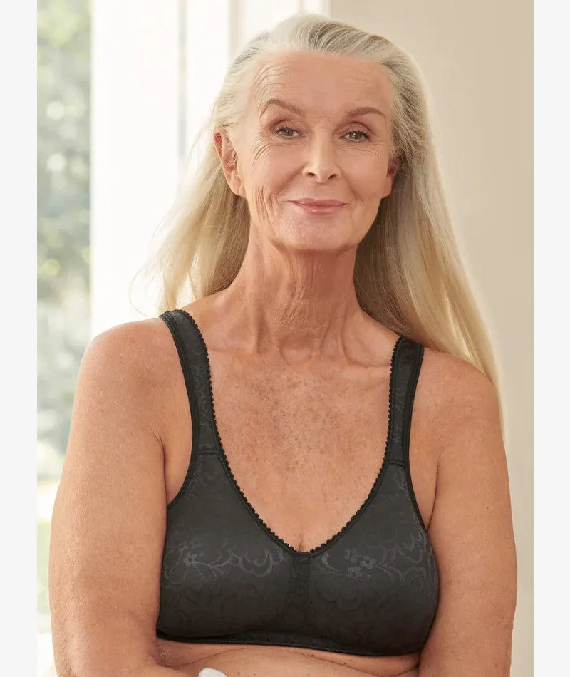 Playtex 18 Hour Ultimate Lift & Support Wire-Free Bra - Black - Image 7