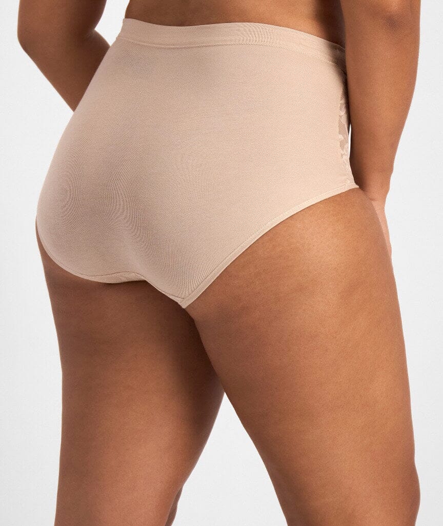 Playtex Ultralight Lace Full Brief - Nude - Image 2
