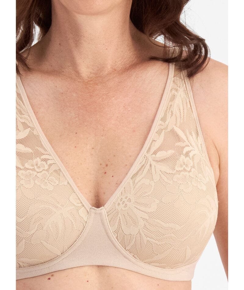 Playtex Ultralight Lace Wire-free Bra - Nude - Image 3