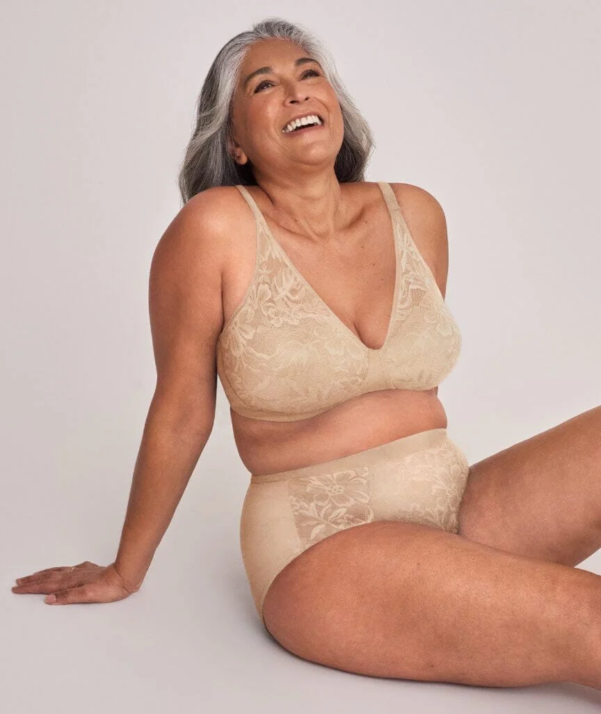 Playtex Ultralight Lace Full Brief - Nude - Image 4
