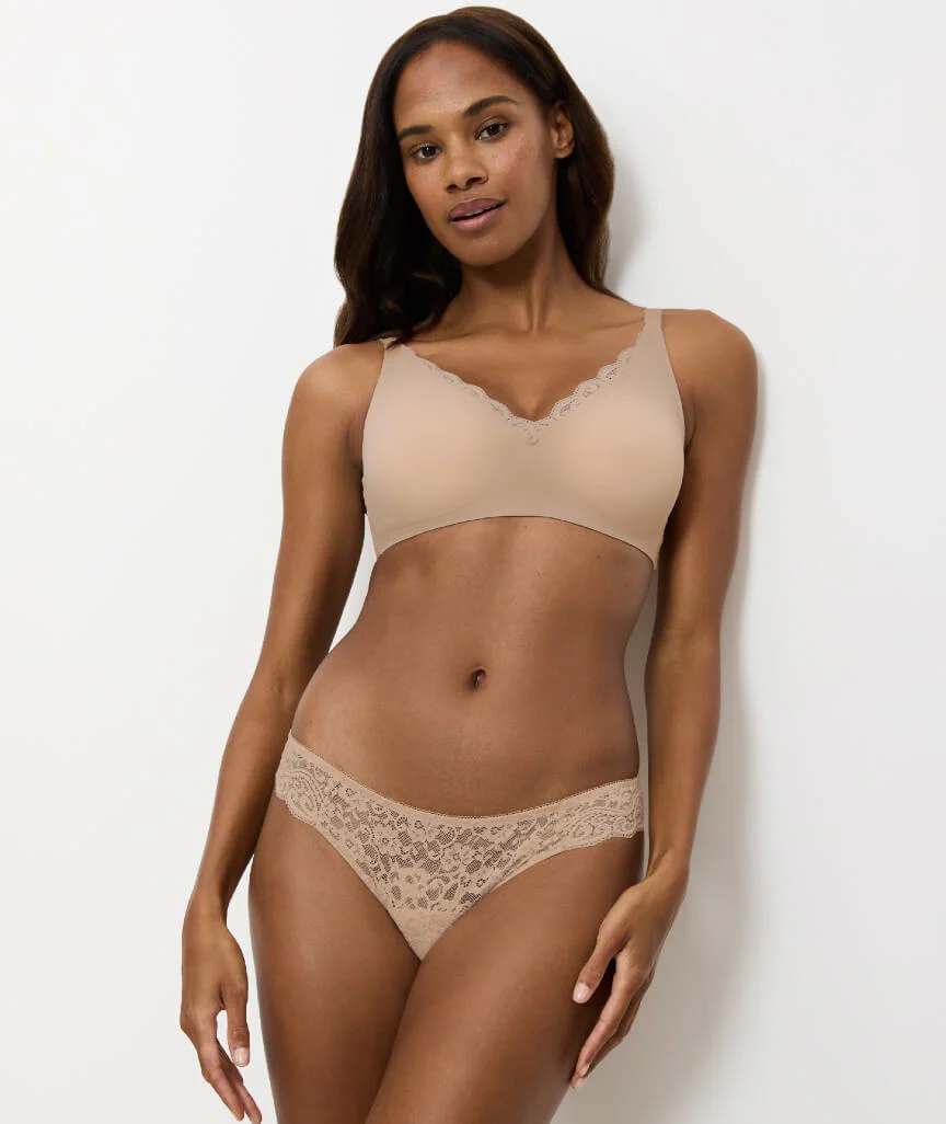 Triumph Amourette Wire-Free Minimizer Bra - Skin - Image 3