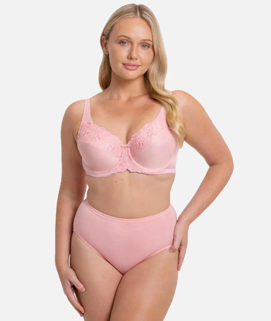 Triumph Embroidered Minimizer Bra - Strawberry Cream - Image 4