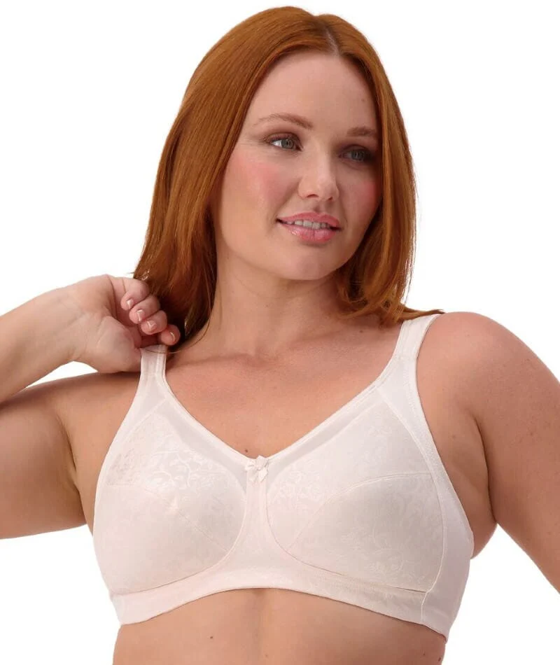 Triumph Endless Comfort Soft Cup Wire-Free Bra - Fresh Powder - Image 7