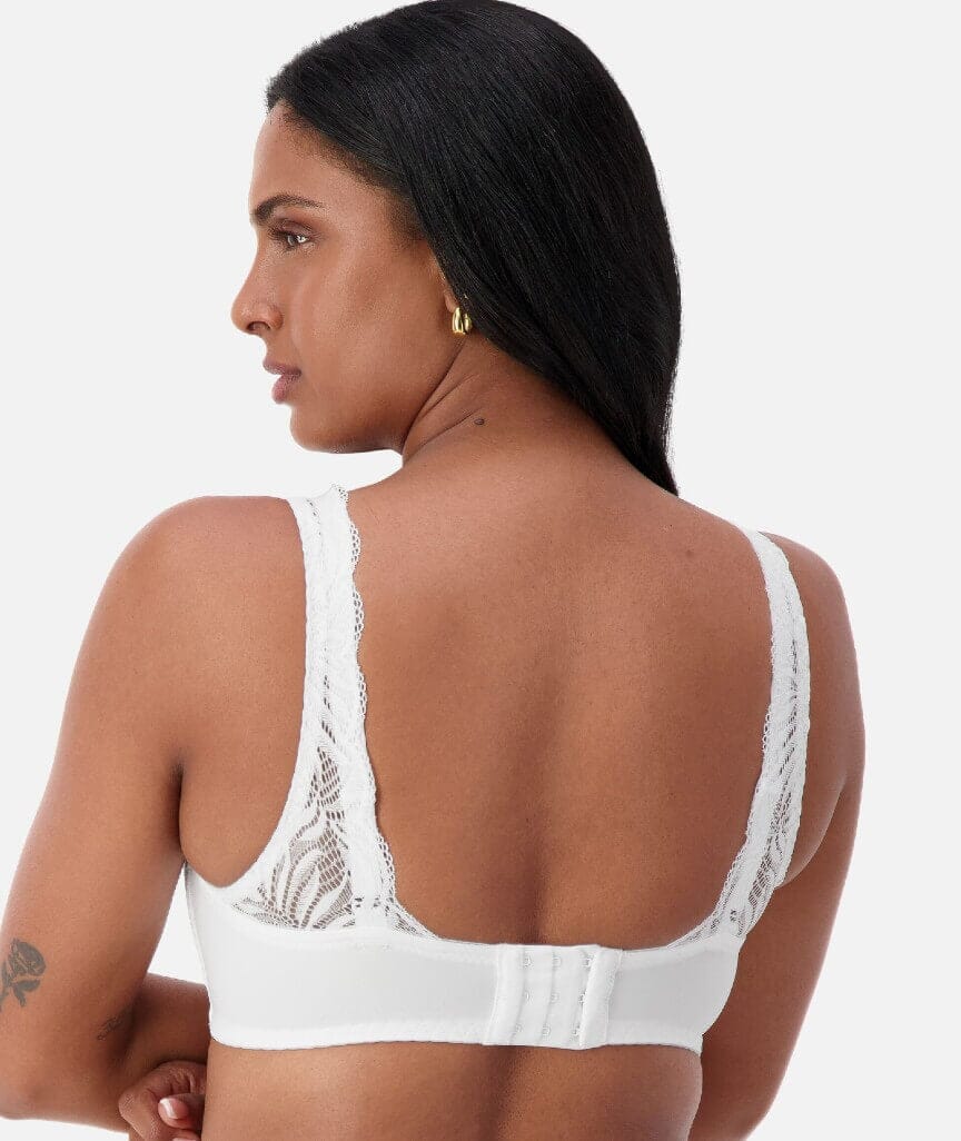 Triumph Essential Lace Wire-free Bra - White - Image 2