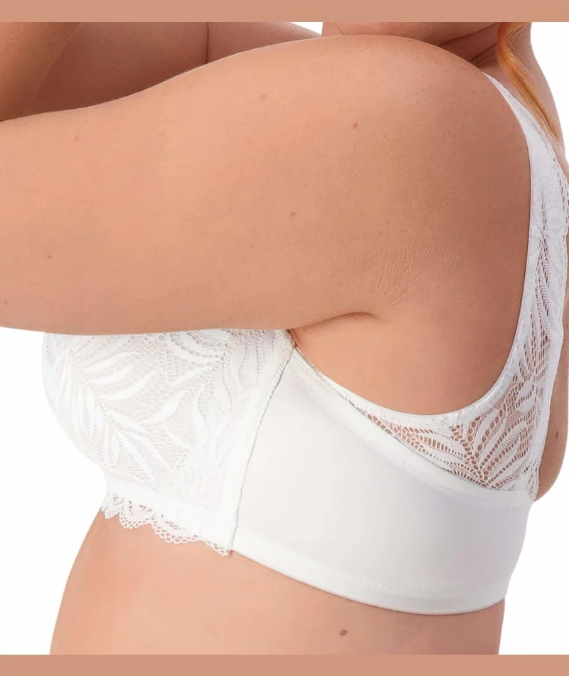 Triumph Essential Lace Wire-free Bra - White - Image 8