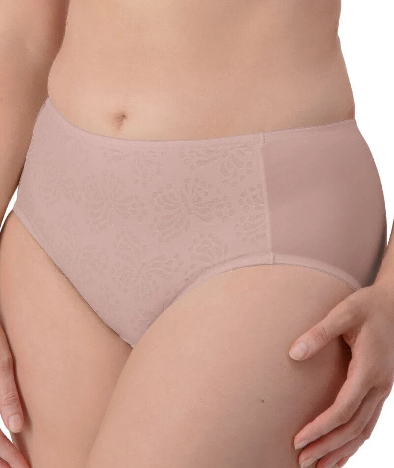 Triumph Lacy Minimiser Maxi Brief - Chocolate Mousse - Image 3