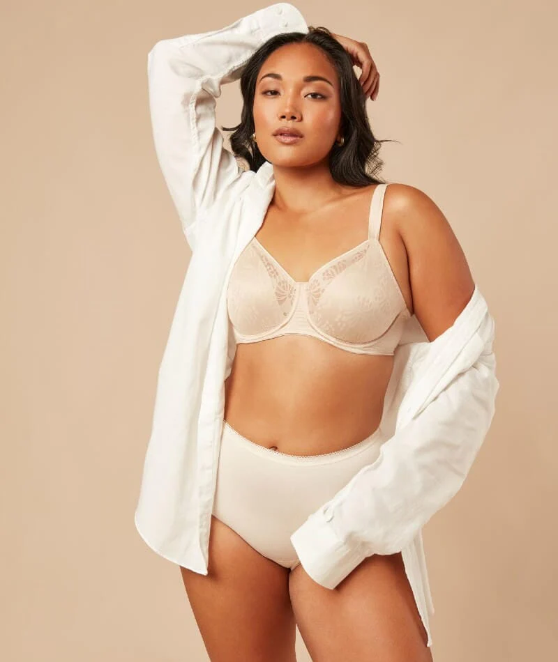 Triumph Lacy Minimizer Bra - New Beige - Image 7
