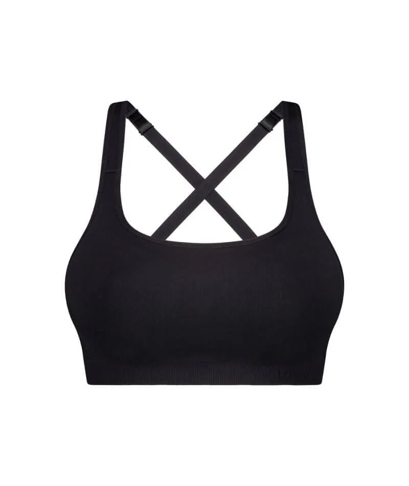 Triumph Triaction Ultra Seamfree Sports Bra - Black - Image 5