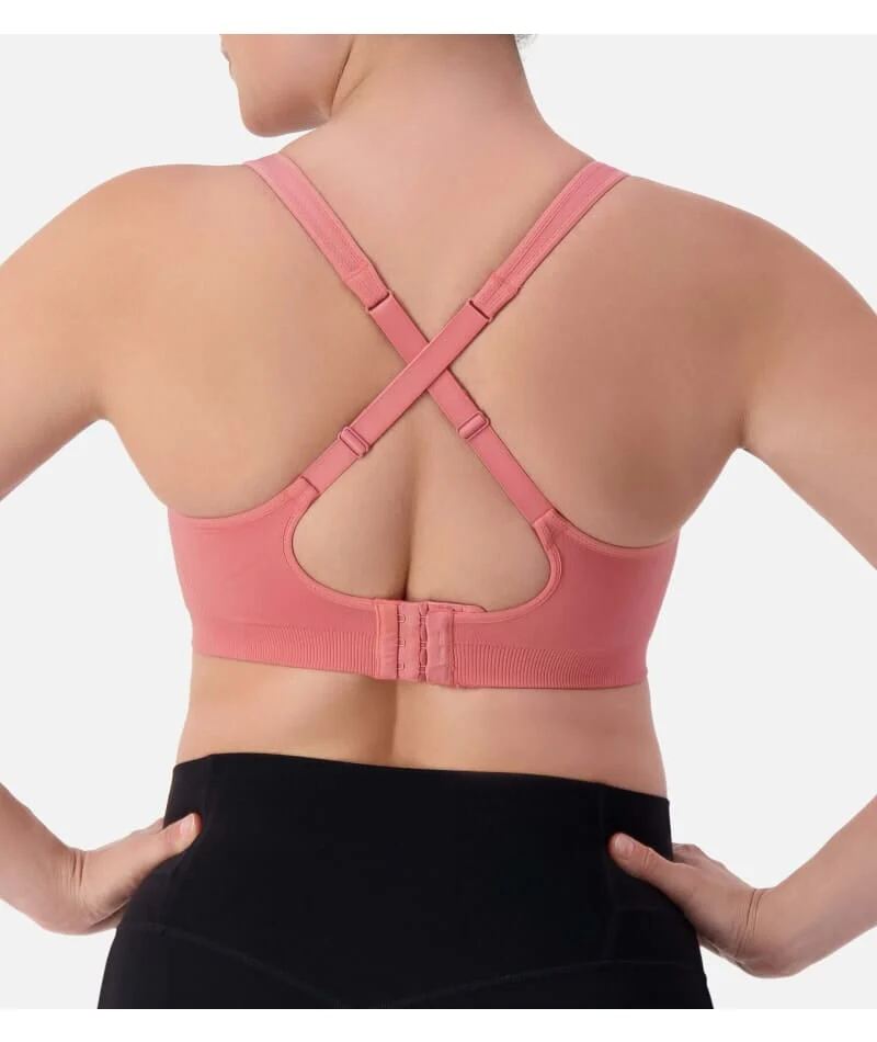 Triumph Triaction Ultra Seamfree Sports Bra - Salsa - Image 2