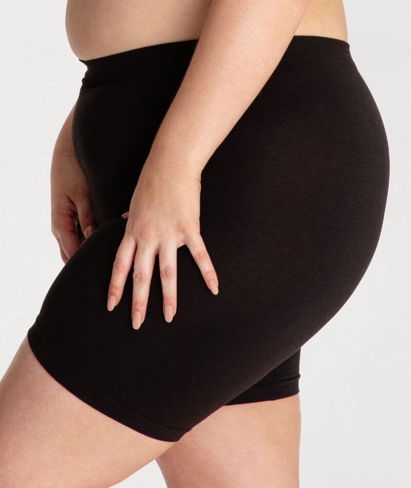 Underbliss Seamless Bamboo Blend Anti-Chafing Shorts - Black - Image 8